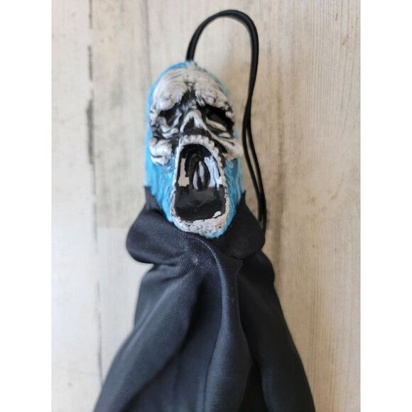 vintage ghost zombie man mini hanging prop Halloween scary - Picture 2 of 9